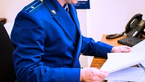 Прокуратура Москаленского района Омской области в судебном порядке взыскивает денежные средства пенсионерки, пострадавшей от мошенников
